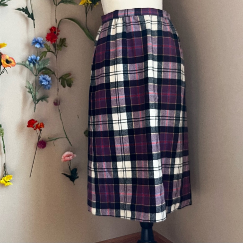 Pendleton 1970s Vintage Culloden Tartan Plaid Wool Pencil Skirt